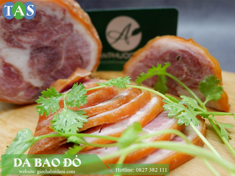 Thưởng thức món ăn với hương vị độc đáo, mới lạ