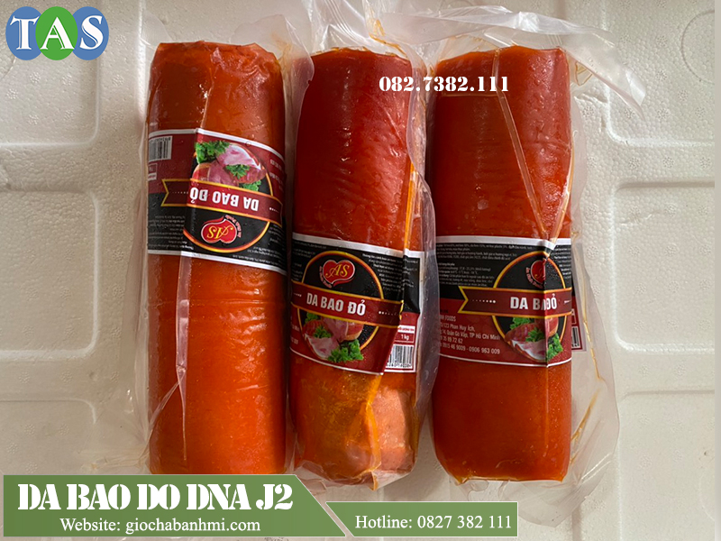 thịt jambon có lớp da màu đỏ bao bọc phía ngoài thường hay được gọi là thịt da bao đỏ