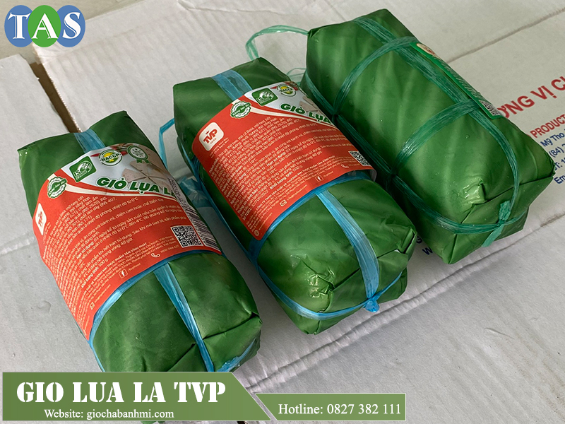 giò lụa lá tân vĩnh phát dạng nguyên khối