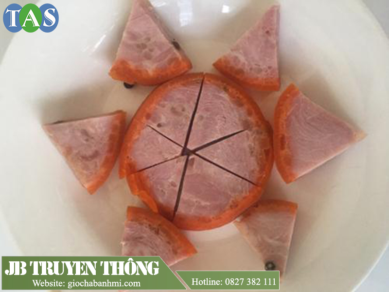 mặt trong sản phẩm jambon truyền thống do Tân Vĩnh Phát sản xuất 