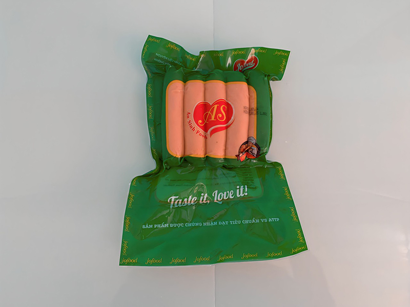 xúc xích hotdog xông khói